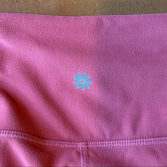 ATHLETA $98 Salutation Stash Pocket 7/8 Tight - Size 1X - Mauve YOGA Athletic - Picture 9 of 12